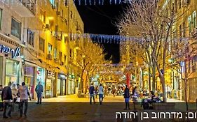 Stunning Apartment Located In The Heart Of The City Center, Close To A Synagogue, Train Station, Mahane Yehuda Market, Etc.